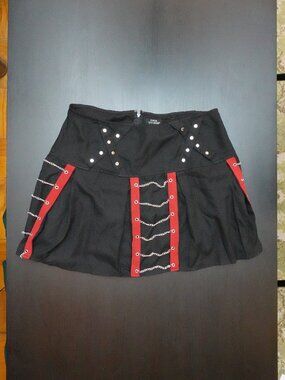 Social Collision Womens Plus Size 2X Skirt Black and Red with Chains